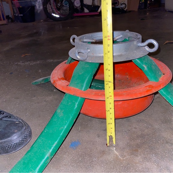 Vintage Red & Green Metal Christmas Tree Stand - Picture 6 of 7